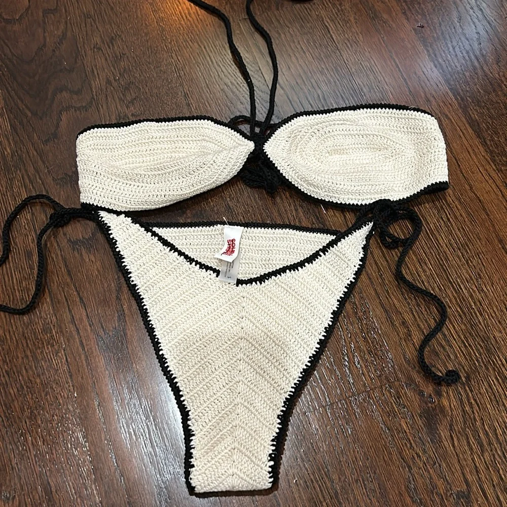 NWOT Free People Solid & Striped Azalea Bikini Set - Top & Bottom Sz Small Z573_8